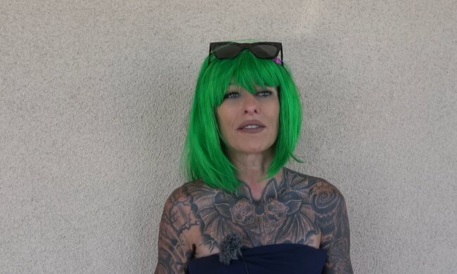 Mama setzt ein Statement. Quelle: Youtube Screenshot