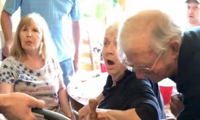 Das erste Treffen der Familie mit dem Neugeborenen. Quelle: Screenshot Tiktok