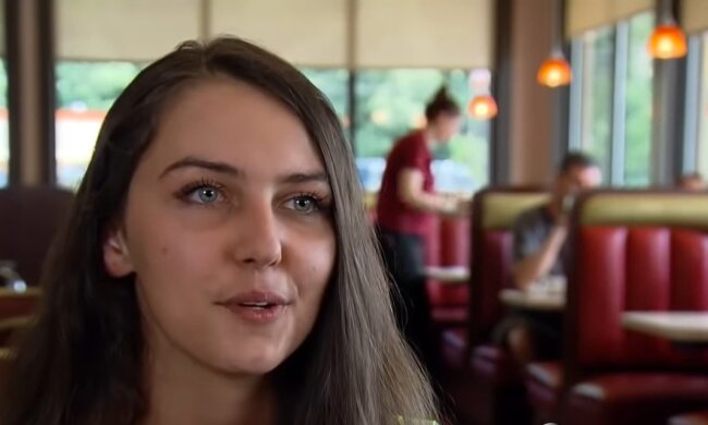 Liz Woodward. Quelle: Youtube Screenshot