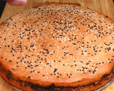 Krautkuchen mit Fleisch. Quelle: YouTube Screenshot