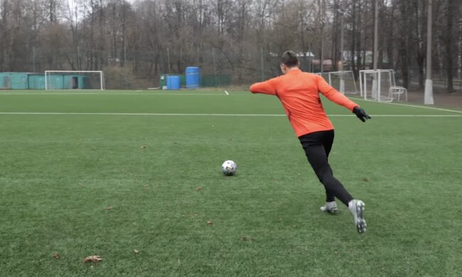 Fußball. Quelle: Screenshot YouTube