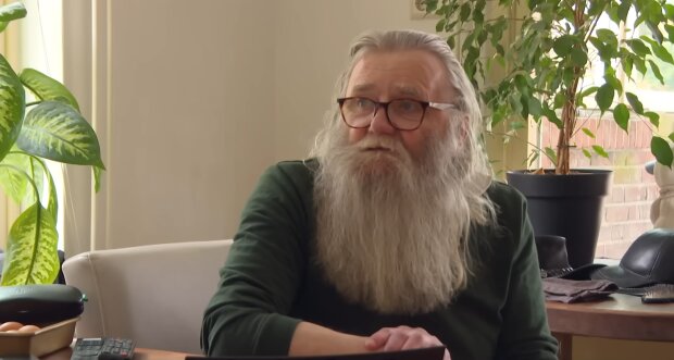 Der Überlebenskampf des 70-Jährigen. Quelle: Youtube Screenshot