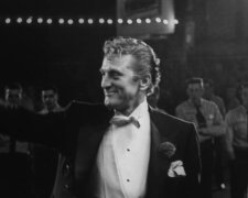 Eine großherzige Tat: Kirk Douglas hinterließ für wohltätige Zwecke ein Vermögen im Wert von 50 Millionen Dollar