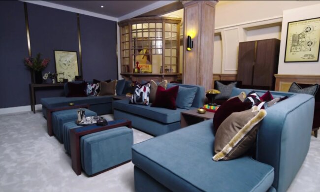 "Ich zahle nur 200 Euro pro Woche, um wie ein Milliardär in einer Luxuswohnung in einem sehr beliebten Viertel zu leben"