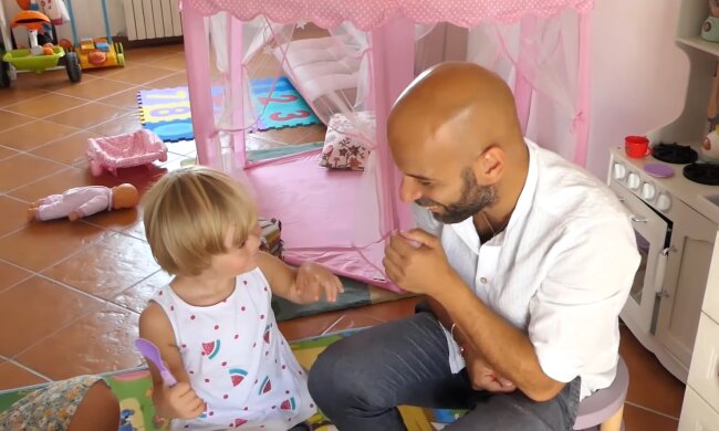 Luca und Alba. Quelle: Screenshot Youtube