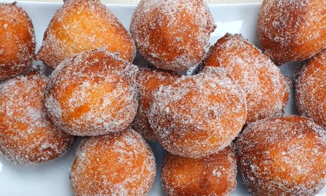 Saftige Quarkbällchen. Quelle: Youtube Screenshot