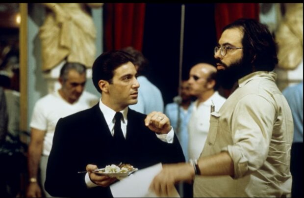 Legendärer Regisseur mit Al Pacino. Quelle: Screenshot YouTube