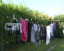 „Ich zahle für Ruhe, sie für Wäsche“. Quelle: Youtube Screenshot