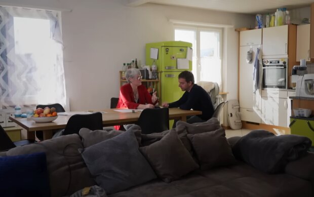 "Ich wünsche mir Stabilität für meine Familie". Quellle: Youtube Screenshot