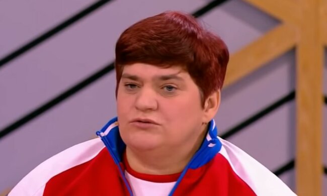 Die Freunde dachten, der Mann hätte eine andere Frau getroffen: sie erkannten seine besser aussehende Ehepartnerin nicht