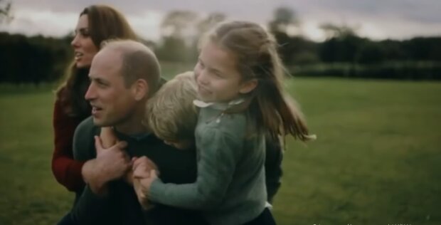Prinz William mit der Familie. Quelle: Youtube Screenshot
