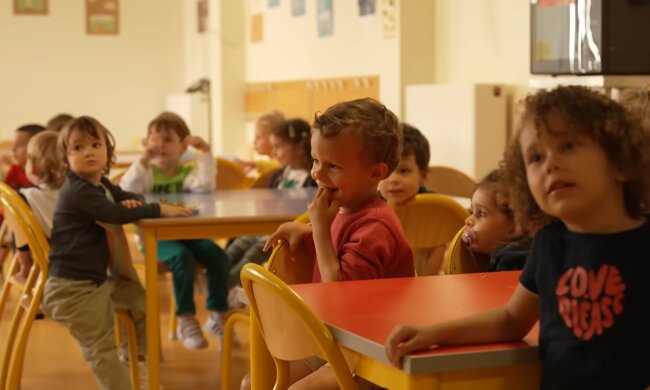 "Warum kostet ein Schulmittagessen so viel?" Quelle: Youtube Screenshot