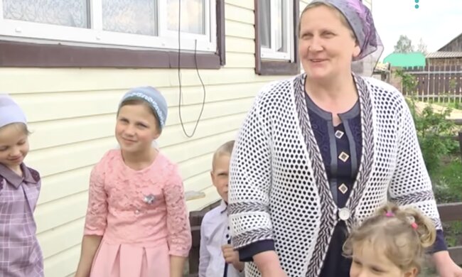 Kinderreiche Mutter. Quelle: Screenshot YouTube