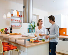 italian-man-woman-kitchen