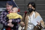 Macaulay Culkin mit Brenda Song und ihrer Tochter Dakota. Quelle: www. zen.сom
