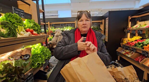 Wer sich richtig ernähren will, braucht 3.500 Euro netto. Quelle: Youtube Screenshot