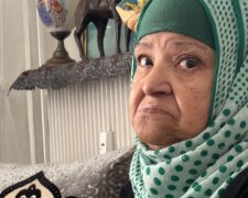Aufzug außer Betrieb – Rentnerin kämpft sich täglich nach oben. Quelle: Youtube Screenshot