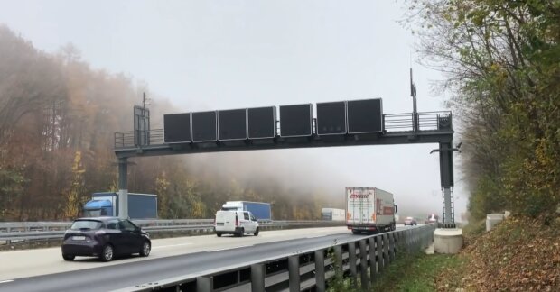 „Von 30 bis 50 km/h: Blitzer blitzt alles, was fährt“. Quelle: Youtube Screenshot