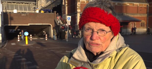 78 Jahre, alleinstehend. Quelle: Youtube Screenshot