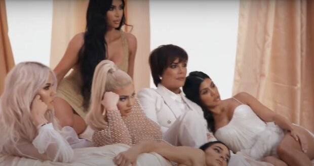 Die Kardashian-Familie. Quelle: Screenshot YouTube