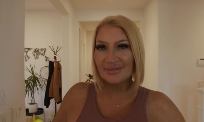 Eine Mutter auf der Suche nach Perfektion. Quelle: Youtube Screenshot