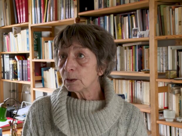 Caroline, 59. Quelle: Youtube Screenshot