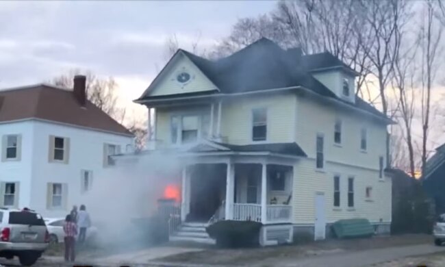 Ein Teenager rettete eine 78-jährige Frau aus dem Feuer. Quelle: YouTube Screenshot