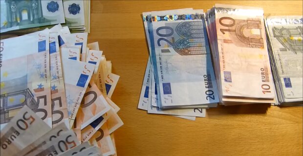 Gleichbehandlung im Job: Gehaltserhöhung nicht beliebig ausklammerbar