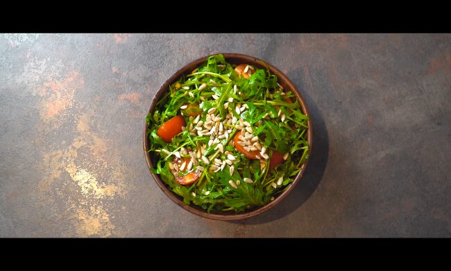 Salat. Quelle: YouTube Screenshot