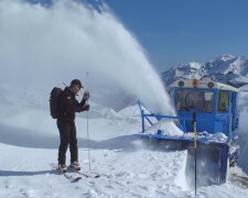 Ungewöhnliches Wetter in Deutschland: Schneeeinbruch und Wüstensand