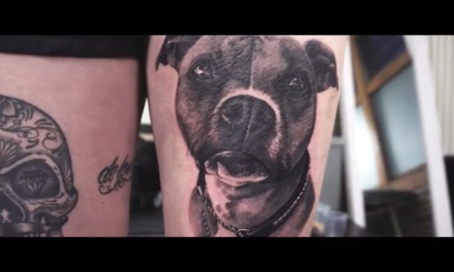 Tattoo. Quelle: Youtube Screenshot