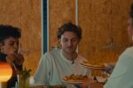 „Bestraft, weil wir unseren Teller nicht leer gegessen haben“: Junges Paar erlebt Restaurantärger