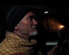 Taxifahrer in Indien. Quelle: YouTube Screenshot