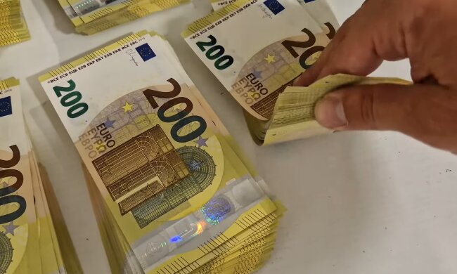 Experten fordern dringend 10 % Gehaltsplus. Quelle: Youtube Screenshot