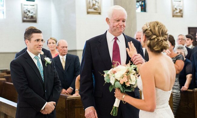 Ein völlig Fremder führte die Braut zum Altar, weil er das Herz ihres Vaters verpflanzen ließ