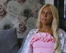 Zwischen Kritik und Selbstliebe. Quelle: Youtube Screenshot