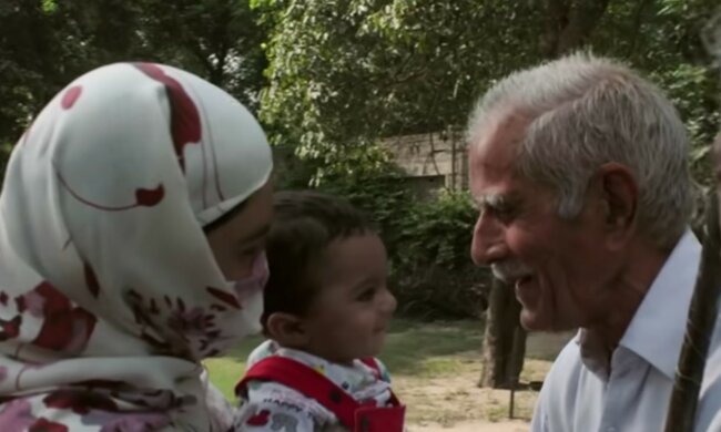 Rührende Familienwiedervereinigung. Quelle: Screenshot YouTube