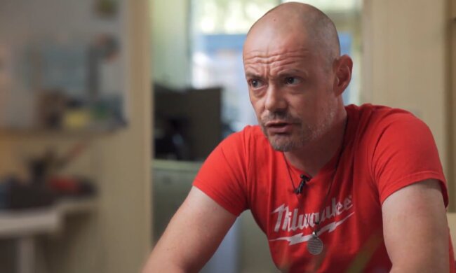 „Ich 44 und glücklich: Mein Leben ohne Chef und Stress.“ Quelle: Youtube Screenshot