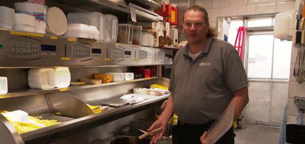 Currywurst gegen Bürokratie. Quelle. Youtube Screenshot