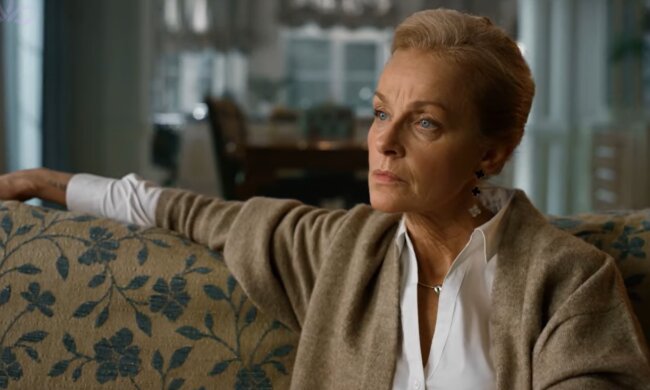 Nichts kann vor dem Blick einer Mutter verborgen werden. Quelle: Screenshot YouTube