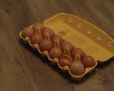 Nur zwei Packungen Eier pro Kunde. Quelle: Youtube Screenshot