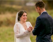 Am Hochzeitstag: Der Bräutigam gab seiner Braut das “flauschige” Geschenk, von dem sie immer geträumt hatte