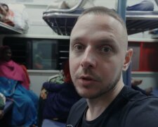 Mann verbrachte 48 Stunden in einem Zug in Indien unterwegs. Quelle: Screenshot Youtube