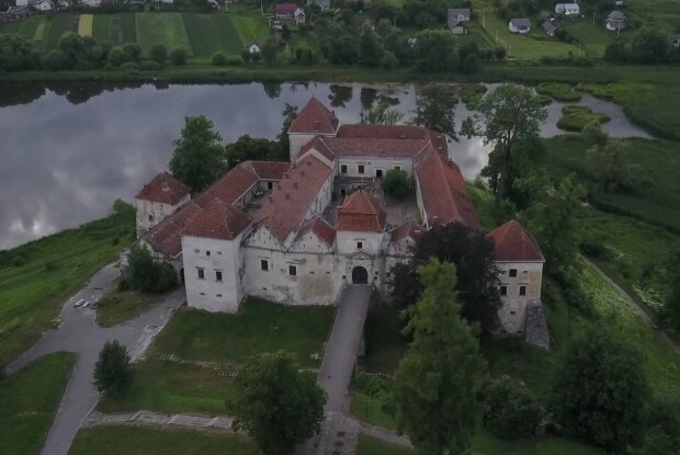 Schloss. Quelle: Screenshot Youtube