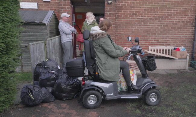 Müllaktion nach Streit mit Nachbarn. Quelle: Youtube Screenshot
