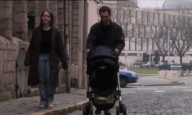 „Warum Elternsein heute oft als Luxus gilt“. Quelle: Youtube Screenshot