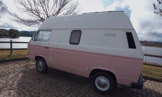 Auto vor einer grandiosen Verwandlung. Quelle: Screenshot YouTube