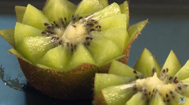 Experten erklären, warum man Kiwi nur mit Schale essen muss
