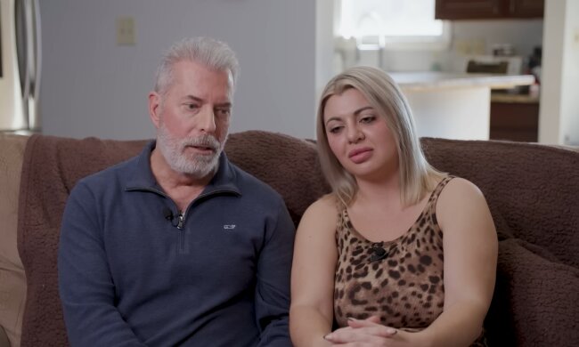 Sugar Daddy heiratet seine 31-jährige Blondine. Quelle: Youtube