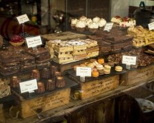 Eine ungewöhnliche junge Frau eröffnete ihre Bäckerei und wurde erfolgreich im Geschäft